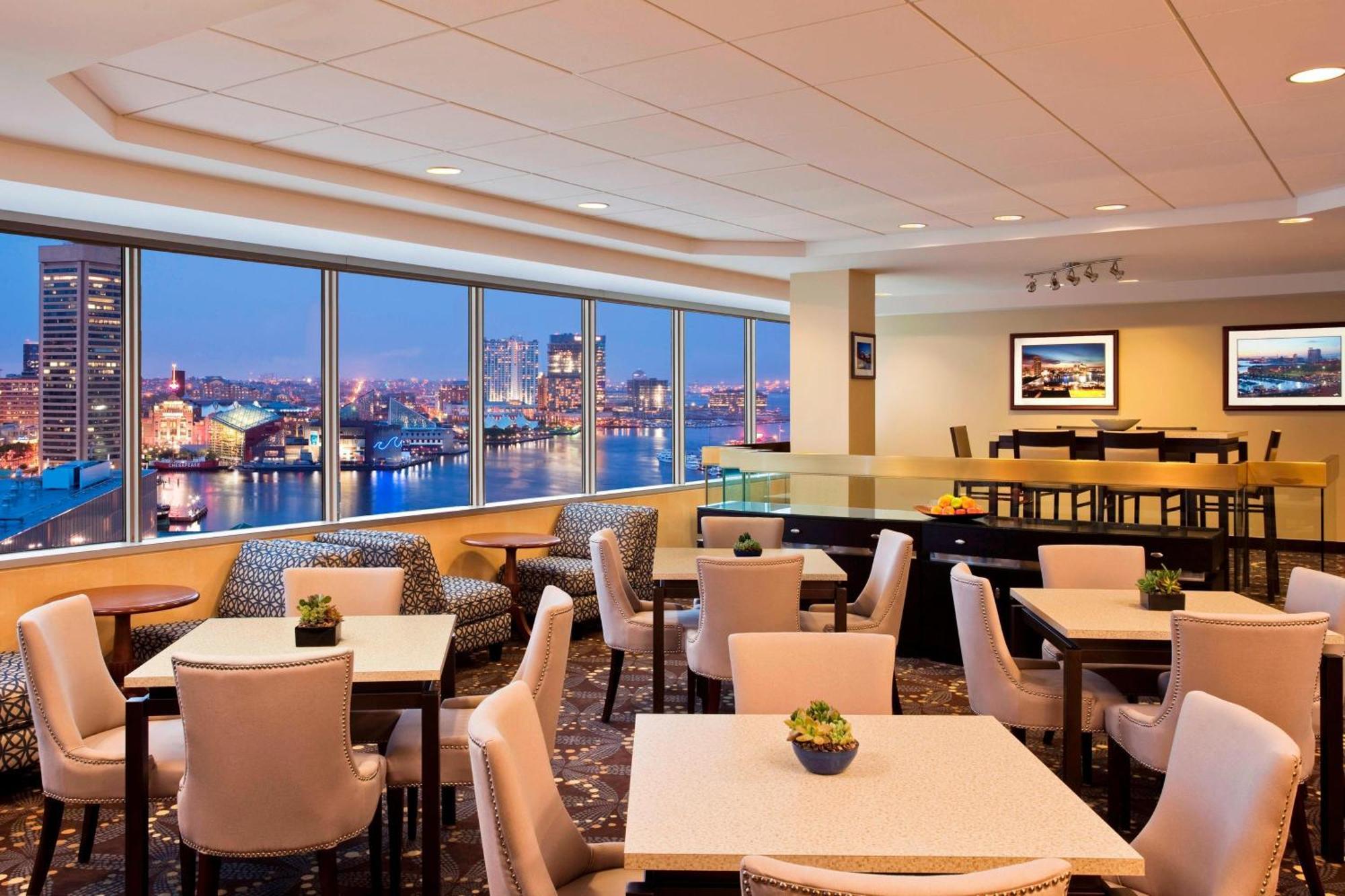 Sheraton Inner Harbor Hotel Балтимор Екстер'єр фото