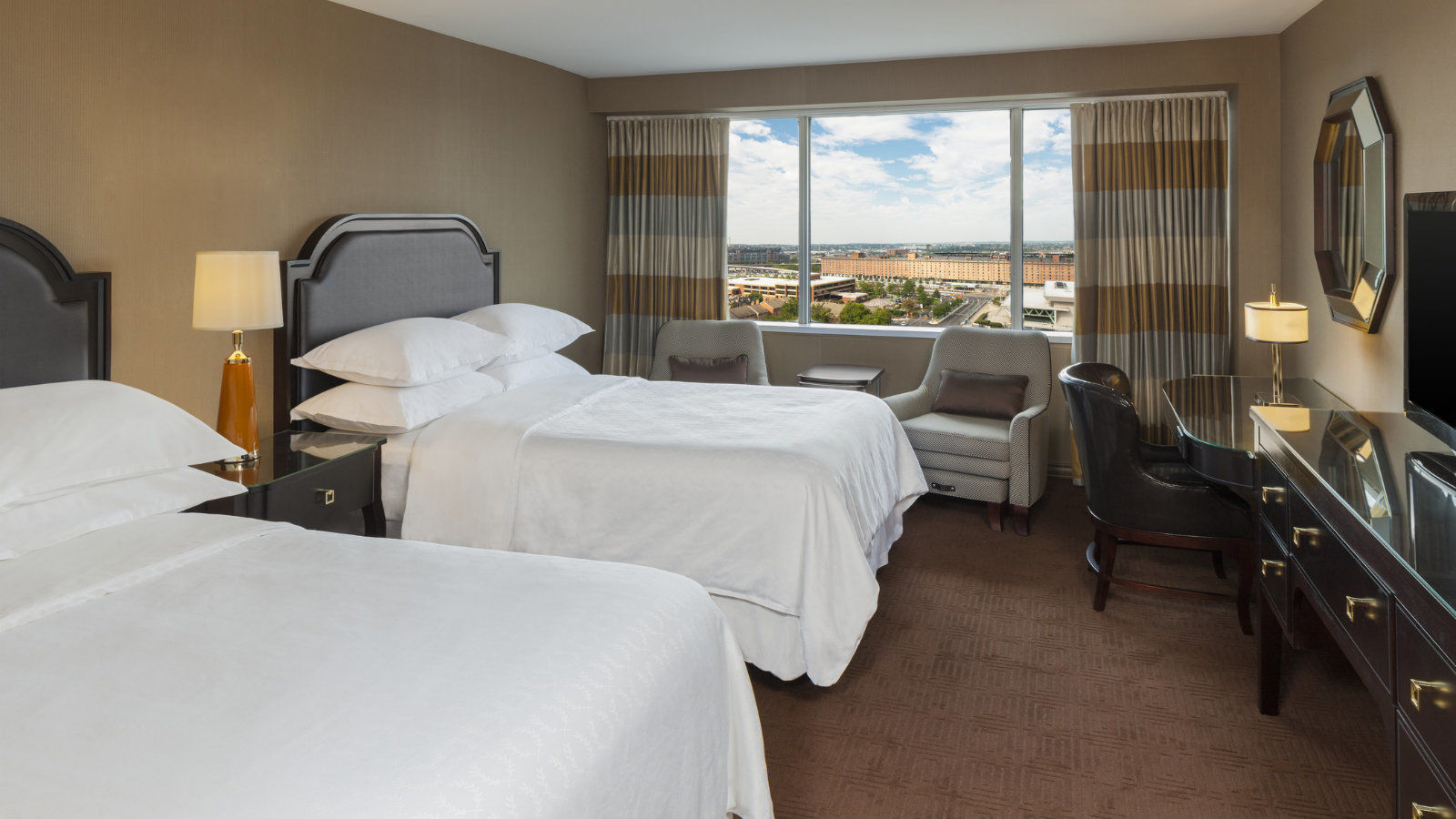 Sheraton Inner Harbor Hotel Балтимор Номер фото